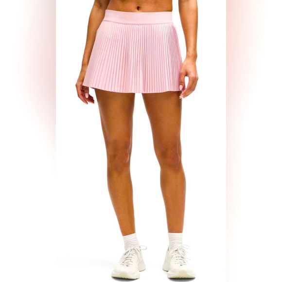 Lululemon NWT Varsity High Rise Pleated Tennis Skirt Vital Pink Size 12 - Picture 1 of 7